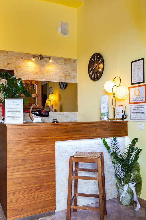 Osteria Da Cesare E Locanda Кастел Сан Пиетро Терме Екстериор снимка