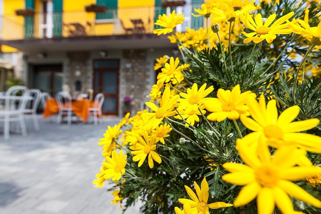 Osteria Da Cesare E Locanda Кастел Сан Пиетро Терме Екстериор снимка
