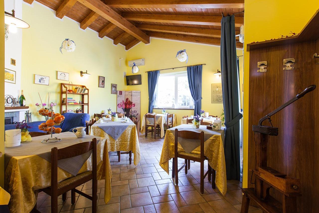 Osteria Da Cesare E Locanda Кастел Сан Пиетро Терме Екстериор снимка